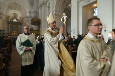 Aussendung der Sternsinger im Hohen Dom zu Fulda (Foto: Karl-Franz Thiede)